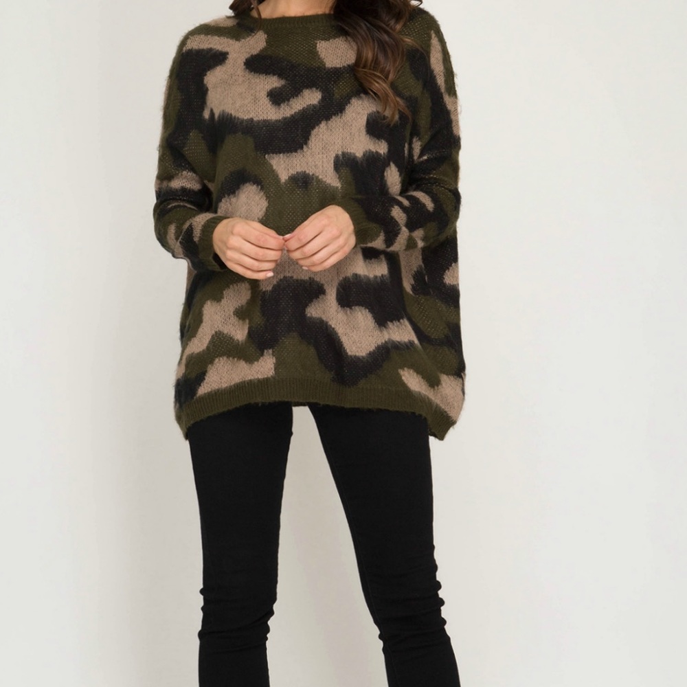 NWT She and Sky camo fuzzy pullover sweater